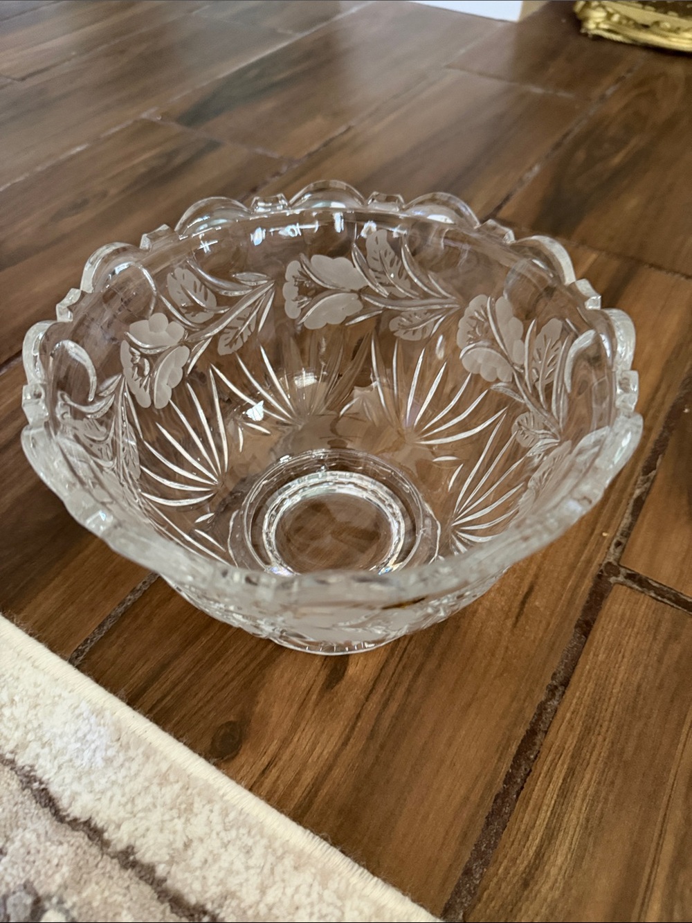 Clear Floral Etched crystal 24% pbo Serving Bowl